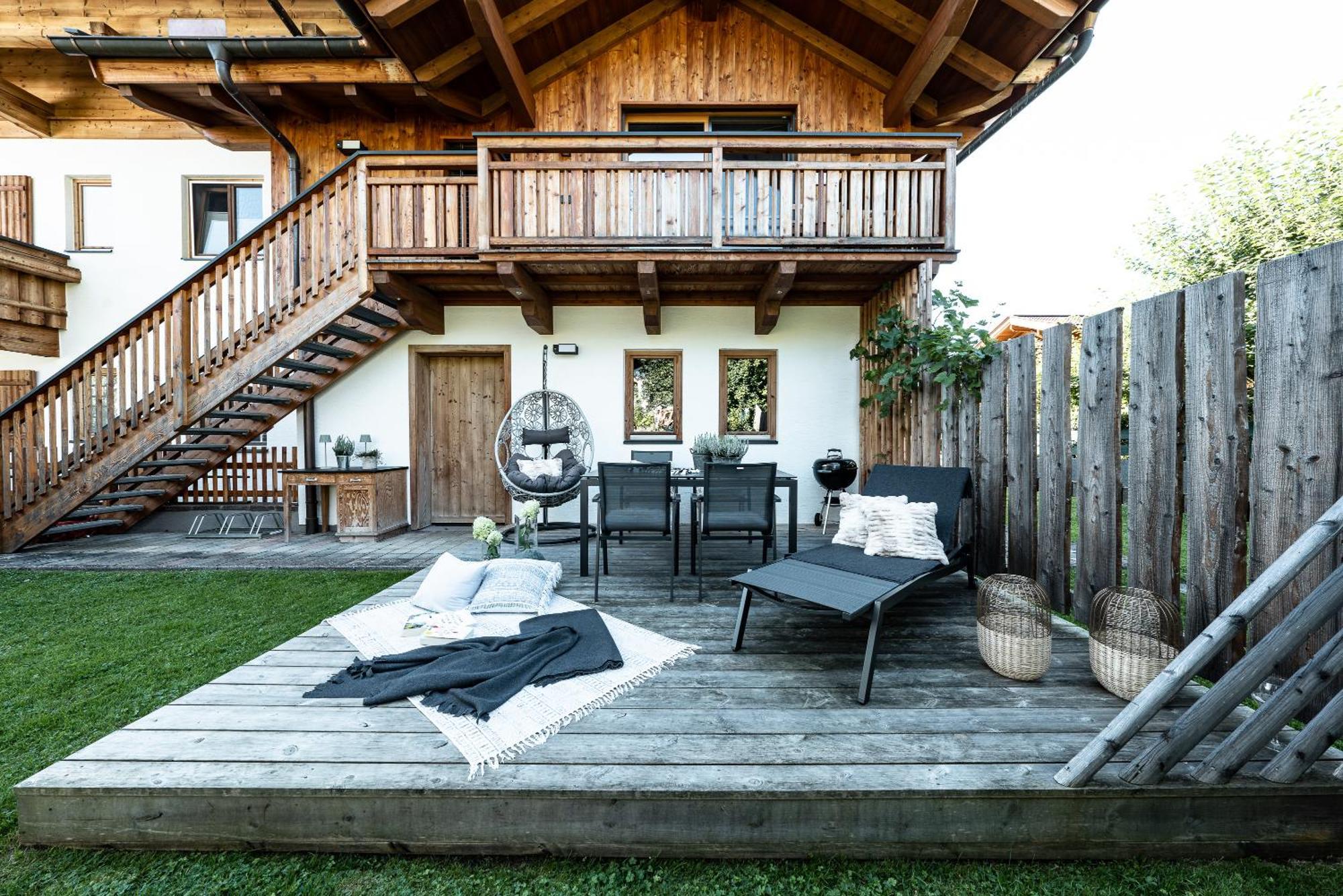 Bewegte Berge Apartments Зальфельден Экстерьер фото