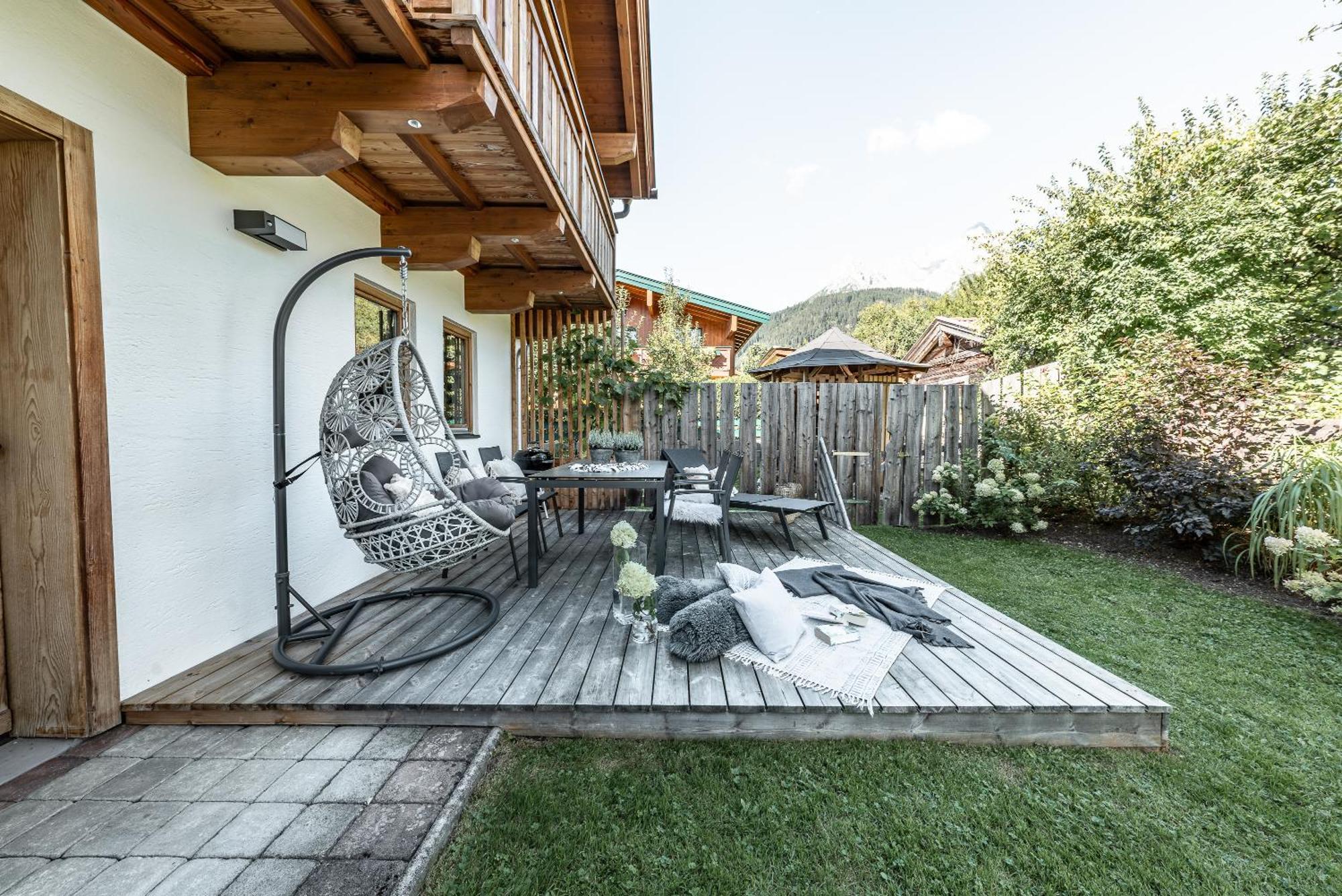 Bewegte Berge Apartments Зальфельден Экстерьер фото